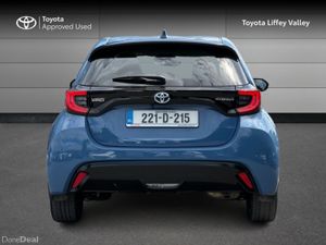 Toyota Yaris YARIS HYBRID PLATINUM - Image 4