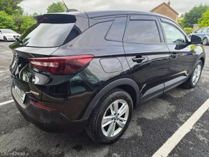 Opel Grandland X SC 1.2L Petrol Manual - Image 3