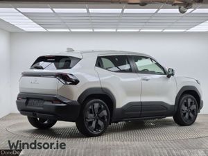 Suzuki Vitara E Ultra Automatic 61kWh - Image 2