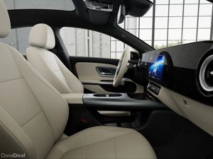 Mercedes-Benz CLA CLA 200 SALOON PROGRESSIVE LINE - Image 4