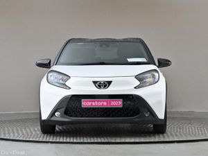 Toyota Aygo X 1.0 DESIGN S-CVT - Image 2