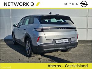 Opel Grandland Elegance PureTech 136 MHEV - Image 4