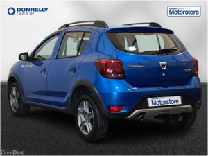 Dacia Sandero Stepway Hatchback Laureate - Image 2