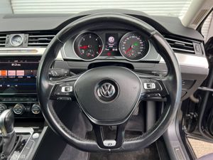 Volkswagen Passat VARIANT HIGHLINE R-LINE PACK 2.0 - Image 4