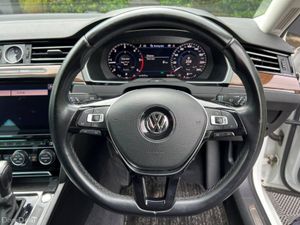 Volkswagen Passat VARIANT HIGHLINE 2.0 TDI AUTO // - Image 4