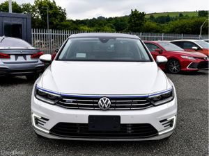 Volkswagen Passat GTE ADVANCE - 1.4L Petrol PLUG I - Image 2