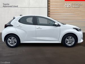 Toyota Yaris Yaris HEV Luna - Image 3