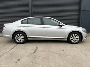 Volkswagen Passat 2.0 TDI  BLUEMOTION 150PS 4DR - Image 3