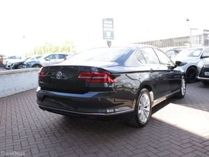 2018 VOLKSWAGEN PASSAT 2.0D 4DR SALOON AUTO - Image 4