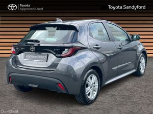 Toyota Yaris HYBRID LUNA // REAR CAMERA // TOYOTA - Image 2