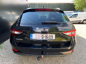 SKODA SUPERB 1.5 TSI 150 BHP STYLE COMBI - Image 4