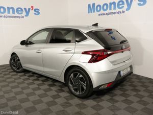 Hyundai i20 DELUXE PLUS 1.2L PETROL HATCHBACK - Image 4