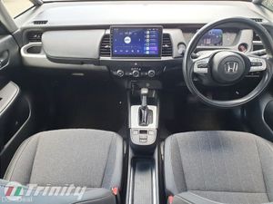 Honda Fit ** HYBRID ** STUNNING SPEC ** TRINITY MO - Image 2
