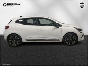 Renault Clio Hatchback Techno - Image 4