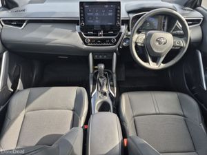 Toyota Corolla Cross ** HYBRID ** AUTO ** HUGE SPE - Image 2