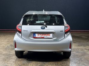 Toyota Aqua 1.5 HYBRID S BUSINESS PACKAGE - CREAM - Image 4