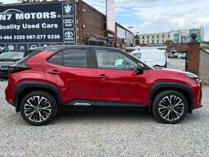 2022 Toyota Yaris Cross 1.5 SOL AUTO - Image 2