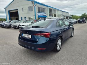 Skoda Octavia AMB 2.0tdi 115HP 5DR - Image 3