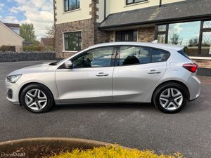 Immaculate 231 Ford Focus Auto! - Image 4