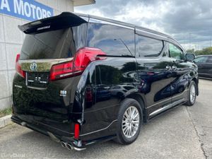 Toyota Alphard 7 SEATER AUTOMATIC GOLD S 4WD 2.5 P - Image 4
