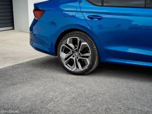 Skoda Octavia AMB 2.0tdi 115HP 4DR - Image 4