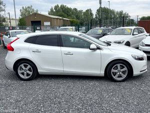 2014 VOLVO V40 1.6T4 AUTO FULLY LOADED WITH SPEC - Image 3