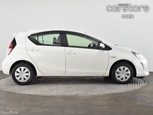Toyota Aqua 1.8 Hybrid - Image 2