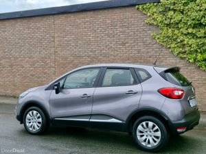 Renault Captur LOW KMS - Image 2