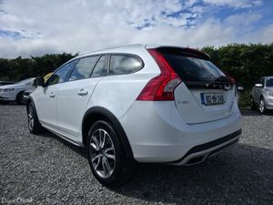 2018 Volvo V60 Cross Country D4 Auto - Image 3