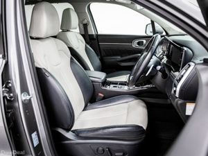 Kia Sorento K4 1.6 PHEV Auto 260HP AWD - 7 Seats - Image 3