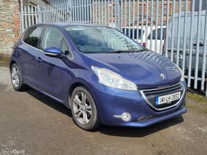 €6999 Automatic Peugeot 208 2014 automatic  €6999 - Image 3