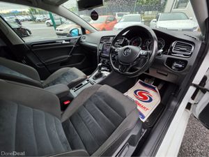 Volkswagen Golf ( 152 REG ) 1.4 HI-LINE EDITION  / - Image 4