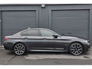 BMW 5-Series 530E G30 M SPORT - Image 4
