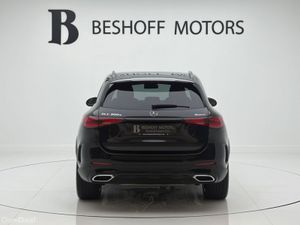 Mercedes-Benz GLC 300e 4MATIC URBAN EDITION=ONLY 1 - Image 4