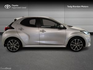Toyota Yaris 1.5 HYBRID PLATINUM - Image 3