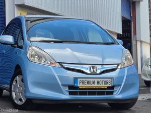 Honda Fit Hybrid - Image 2