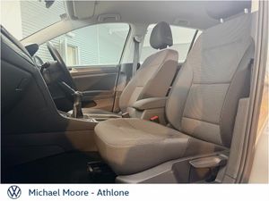 Volkswagen Golf 1.0 TSI 115HP Comfortline - Image 4