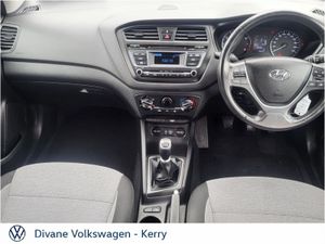 Hyundai i20 1.2 PETROL DELUXE - Image 2