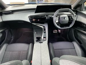 Peugeot 5008 E-5008 Gt  GT  210 Electric 73kWh Aut - Image 4