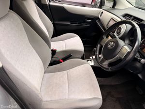 Toyota Vitz / Yaris 1.3 Automatic - Image 3