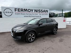 Nissan Qashqai GLASS ROOF SV Hybrid Auto - Image 4
