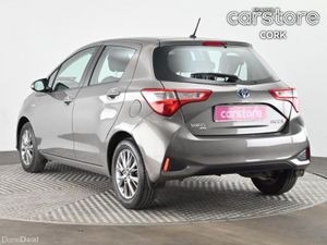 Toyota Yaris Hybrid Luna Auto - Image 3
