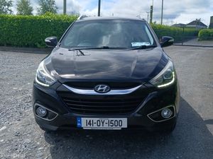 Beautiful Hyundai ix35 2014 hi spec low mileage - Image 4