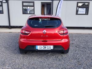 Renault Clio IV EXPRESSION 1.2 PET 4DR - Image 3