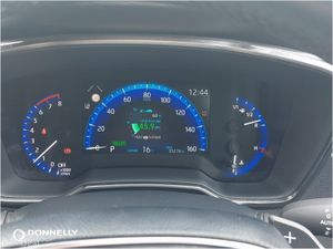 Toyota Corolla Touring Sport Design - Image 4