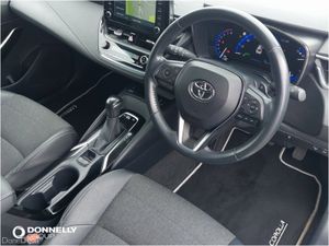 Toyota Corolla Touring Sport Design - Image 2