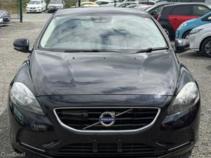 Volvo V40 T4 2015 – Premium Style, Low Mileage - Image 2