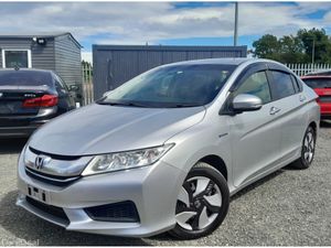 Honda Grace 1.5L Petrol HYBRID LX - Automatic Low - Image 3