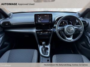 Toyota Yaris Cross 1.5 Hybrid Luna Sport (Pearl wh - Image 2
