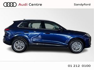 Audi Q3 E-HYBRID 270HP S-T SE - Image 2